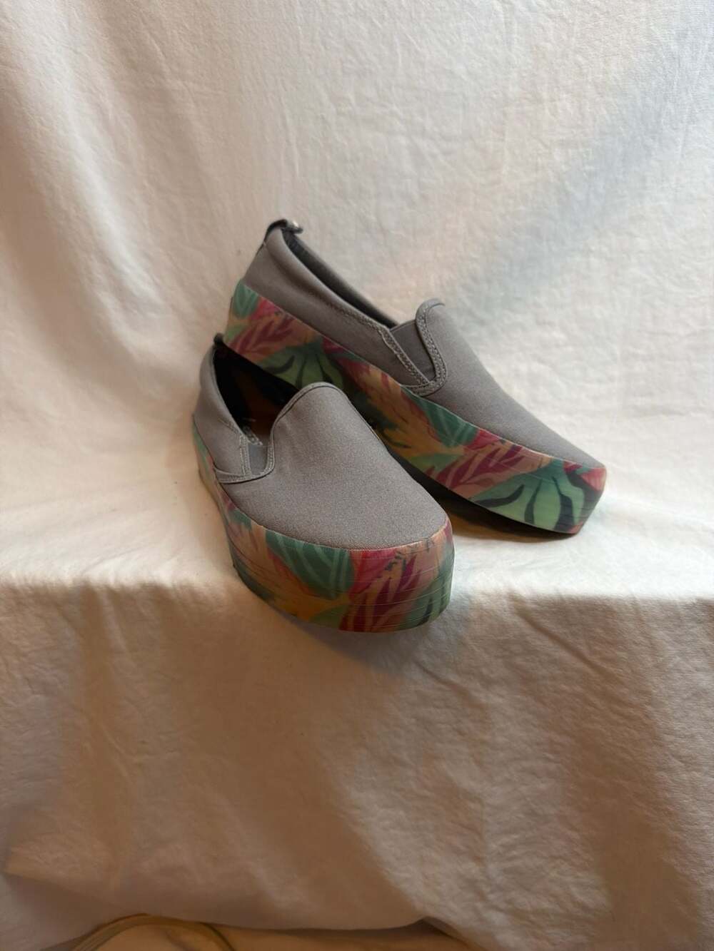 Sperry Women's Crest Twin Gore Floral/Grey Platform Sneakers STS87492